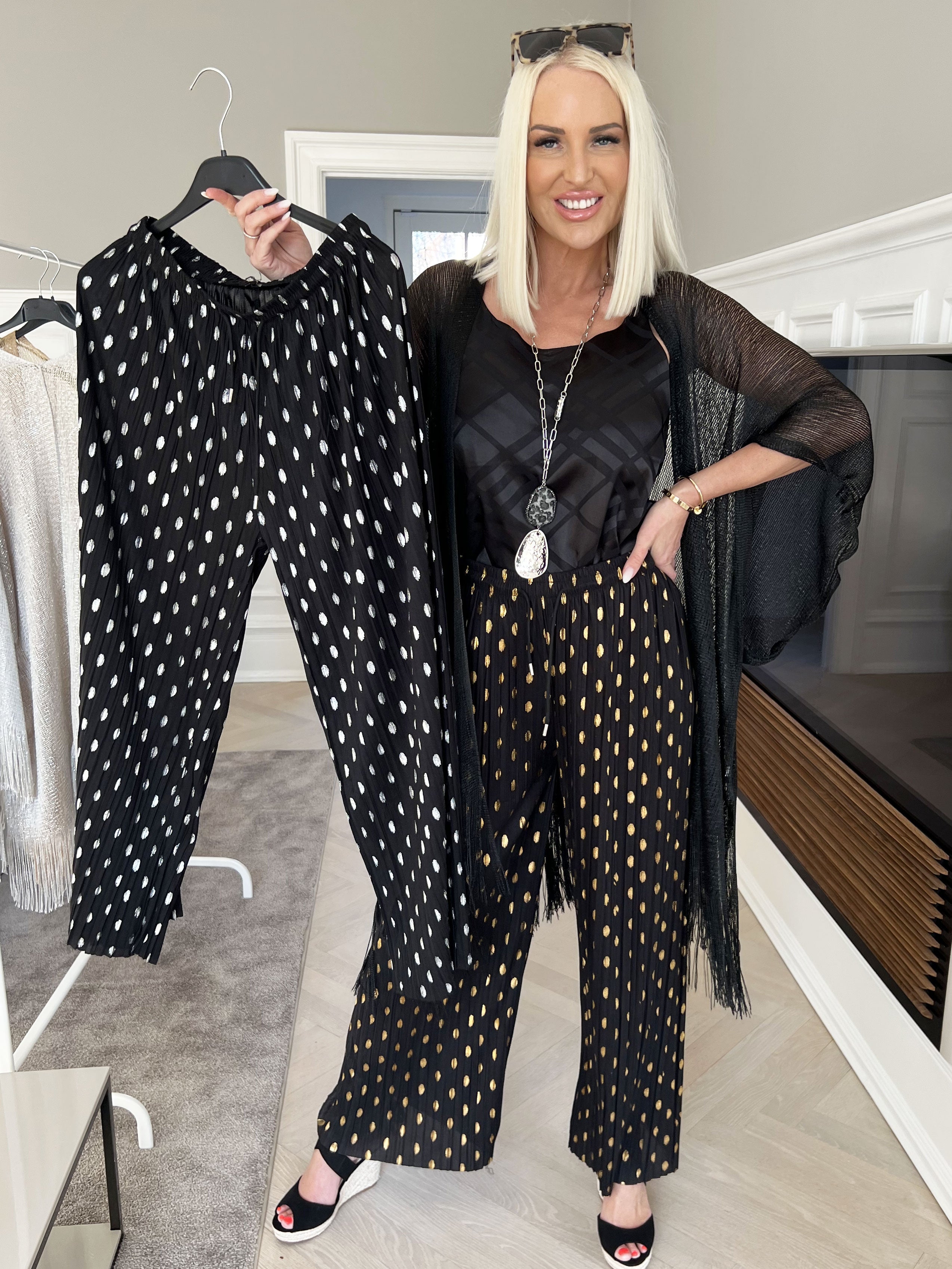 Aleta - Plisserede løse bukser med prikker